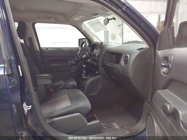 1C4NJPBA6ED689835 Jeep Patriot Sport