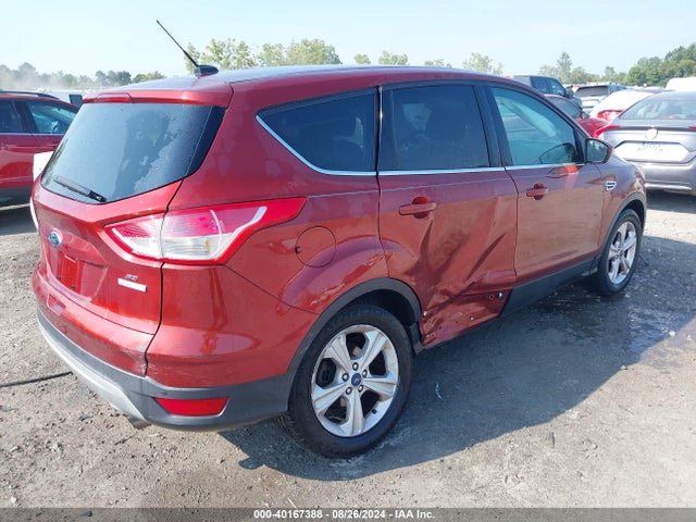 1FMCU0GX5GUB00842 Ford ESCAPE SE