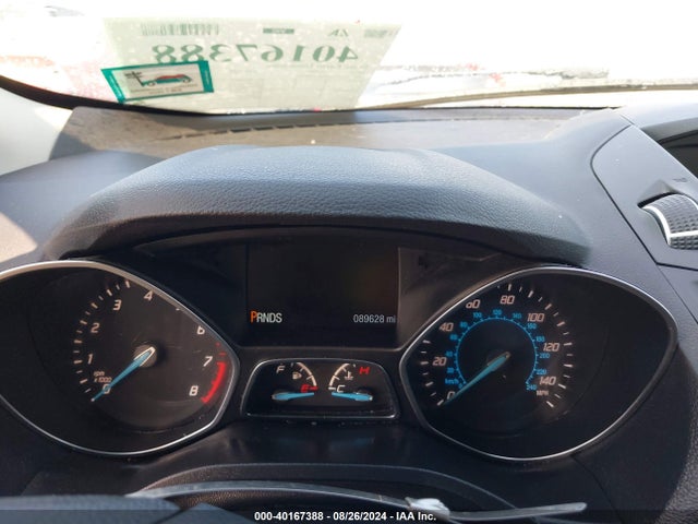 1FMCU0GX5GUB00842 Ford ESCAPE SE