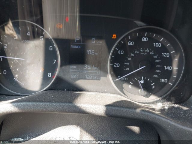 KMHD74LFXHU422121 Hyundai ELANTRA SE