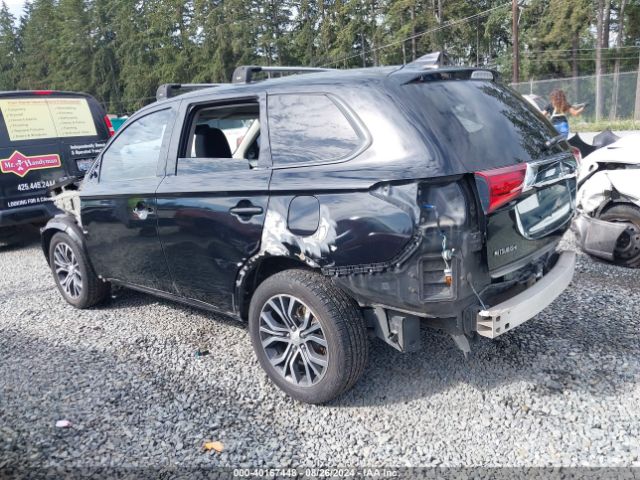 JA4AZ3A33JJ000973 Mitsubishi Outlander Se