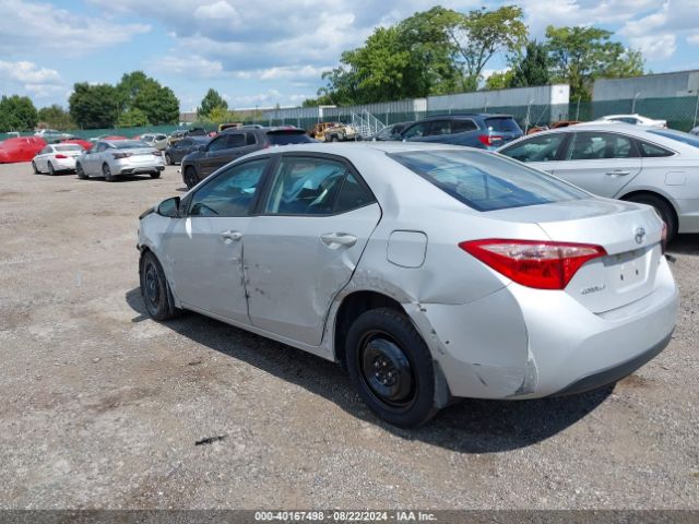 2T1BURHE1KC219012 Toyota COROLLA LE