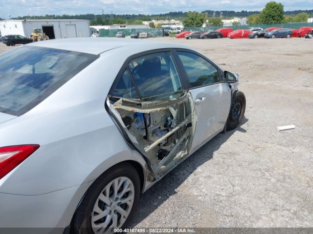 2T1BURHE1KC219012 Toyota COROLLA LE