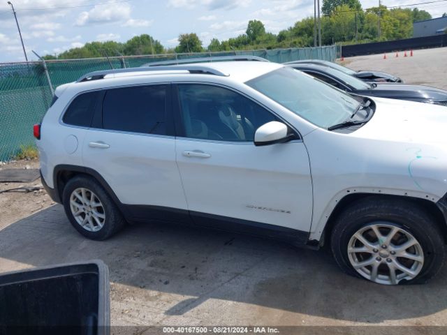 1C4PJMLB8JD598087 Jeep Cherokee Latitude Plus 4x4