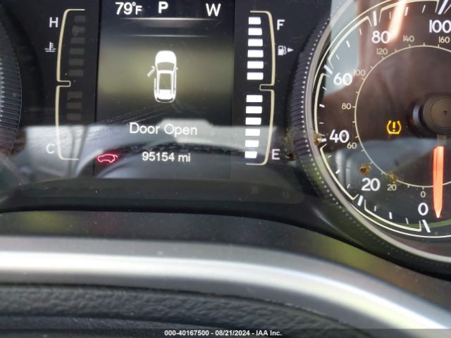 1C4PJMLB8JD598087 Jeep Cherokee Latitude Plus 4x4