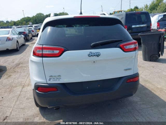 1C4PJMLB8JD598087 Jeep Cherokee Latitude Plus 4x4