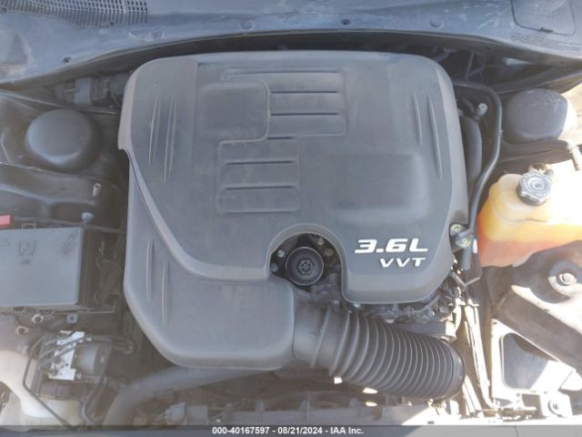 2C3CCAAG9JH308825 Chrysler 300 Touring