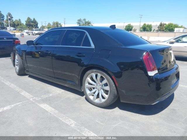 2C3CCAAG9JH308825 Chrysler 300 Touring