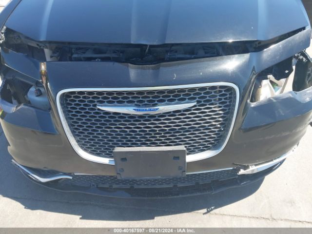 2C3CCAAG9JH308825 Chrysler 300 Touring