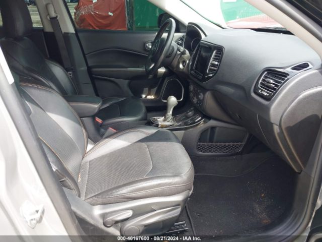 2019 JEEP COMPASS 3C4NJDCBXKT812516 Photo 4