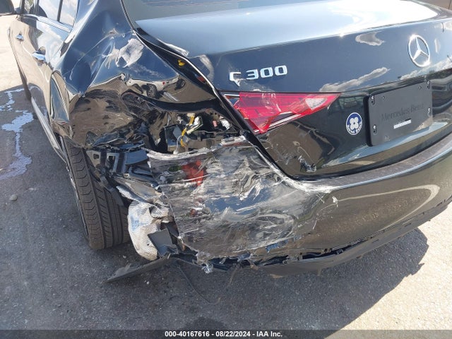 W1KAF4HB8PR147503 Mercedes-Benz C 300 4matic