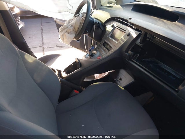 Toyota Prius Two 2015 JTDKN3DU7F1995422 Image 5