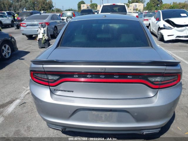 2C3CDXBG5JH248119 Dodge Charger Sxt Rwd