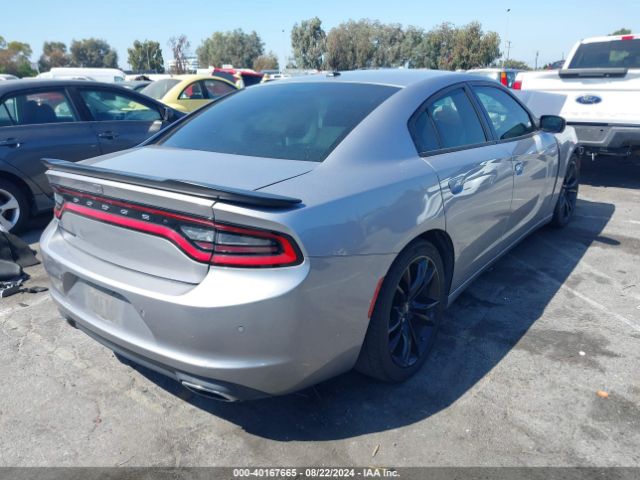 2C3CDXBG5JH248119 Dodge Charger Sxt Rwd