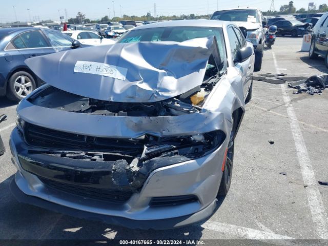 2C3CDXBG5JH248119 Dodge Charger Sxt Rwd