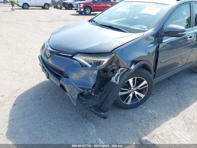 Toyota Rav4 Xle 2017 JTMRFREV8HJ706993 Image 6