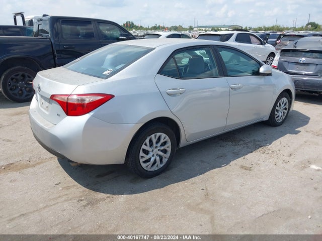 Toyota COROLLA LE 2017 2T1BURHE6HC866269 Image 4