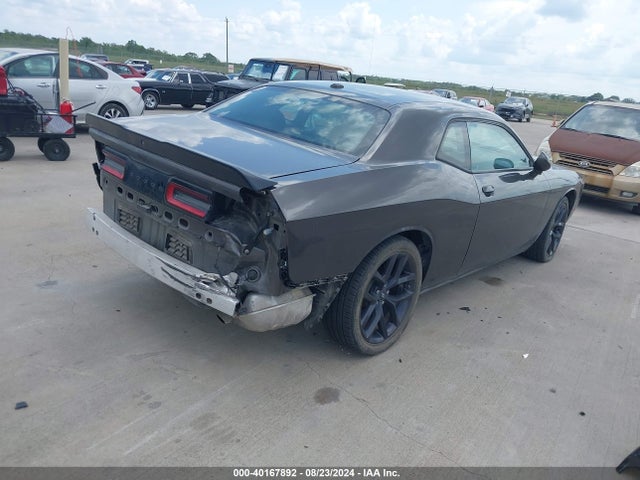 2C3CDZAG8LH210996 Dodge Challenger Sxt