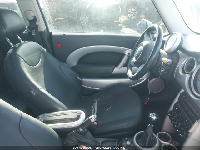 2006 MINI COOPER WMWRC33556TK66464 Photo 4