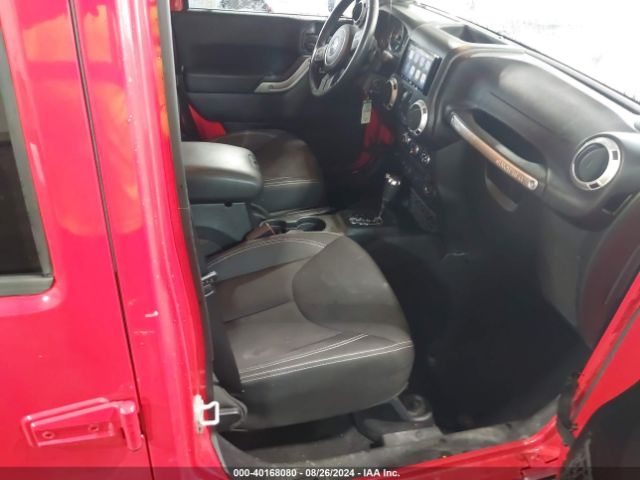 1C4BJWEG2FL642080 Jeep Wrangler Unlimited Sahara