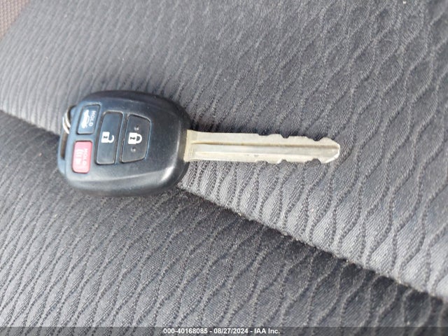 Toyota COROLLA LE 2019 2T1BURHE8KC245638 Image 11
