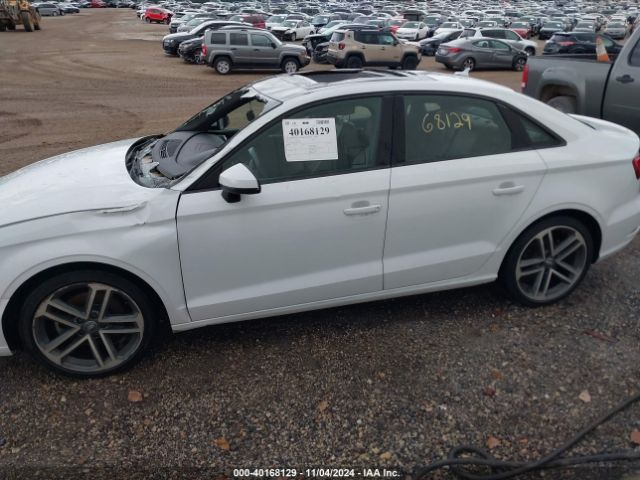 WAUB8GFF8J1017854 Audi A3 2.0t Premium/2.0t Tech Premium