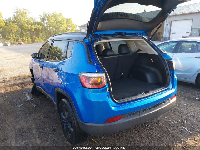 3C4NJDBB5JT400097 Jeep Compass Altitude 4x4