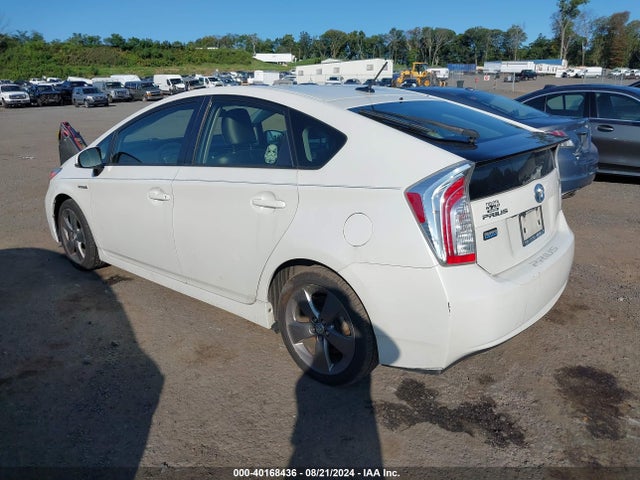JTDKN3DU9F0402648 Toyota Prius Persona Series Special Edition