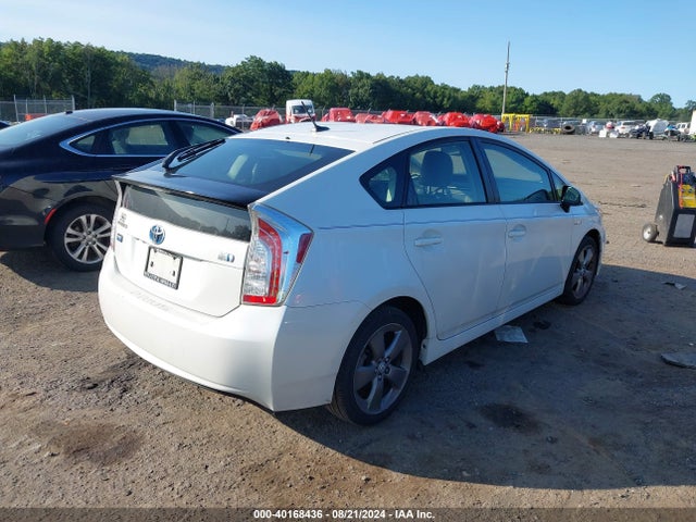 JTDKN3DU9F0402648 Toyota Prius Persona Series Special Edition