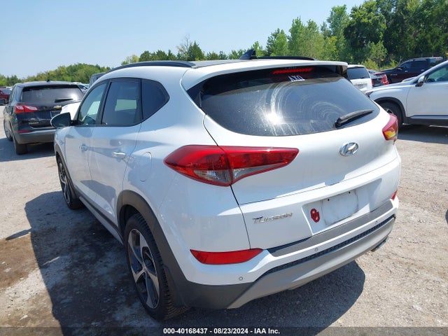 Hyundai Tucson Value 2018 KM8J33A29JU639528 Image 3