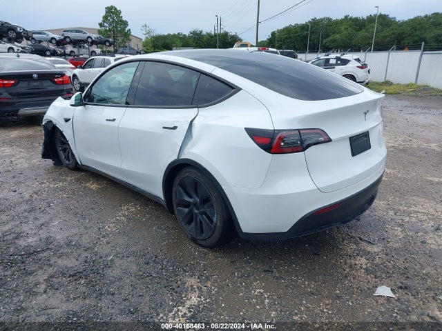 2024 TESLA MODEL Y 7SAYGDED0RF131190 Photo 2