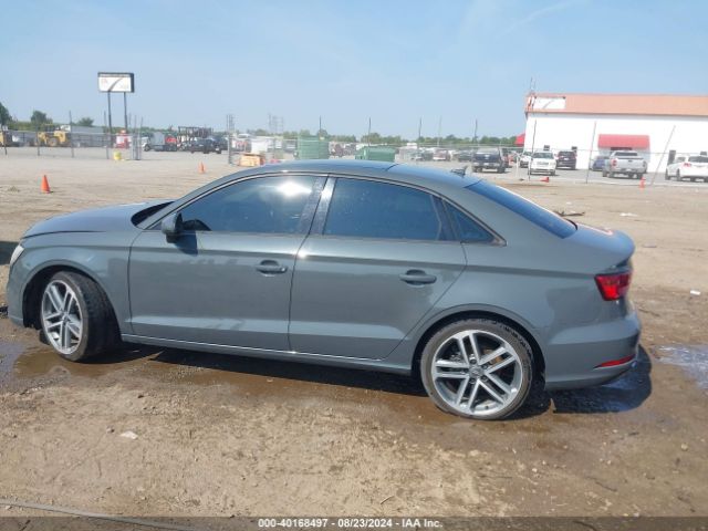 WAUAUGFF5J1030942 Audi A3 2.0t Premium/2.0t Tech Premium
