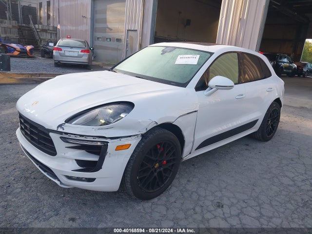 2018 PORSCHE MACAN WP1AG2A52JLB60286 Photo 1