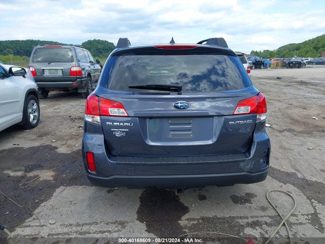 Subaru Outback 2.5i Premium 2014 4S4BRCFC4E3228098 Image 16