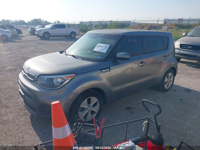 KIA Soul 2018 KNDJN2A2XJ7583073 Image 2