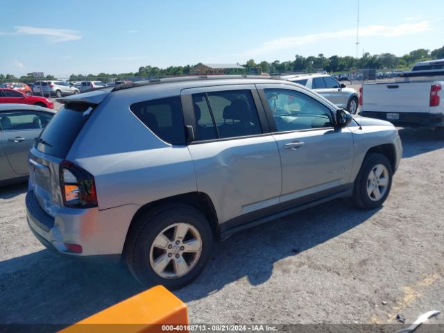 1C4NJCBA3FD284932 Jeep Compass Sport