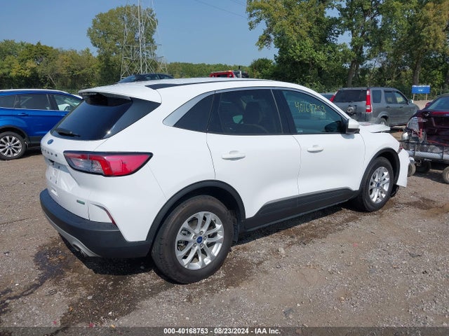 Ford ESCAPE SE 2020 1FMCU0G60LUA72952 Image 4