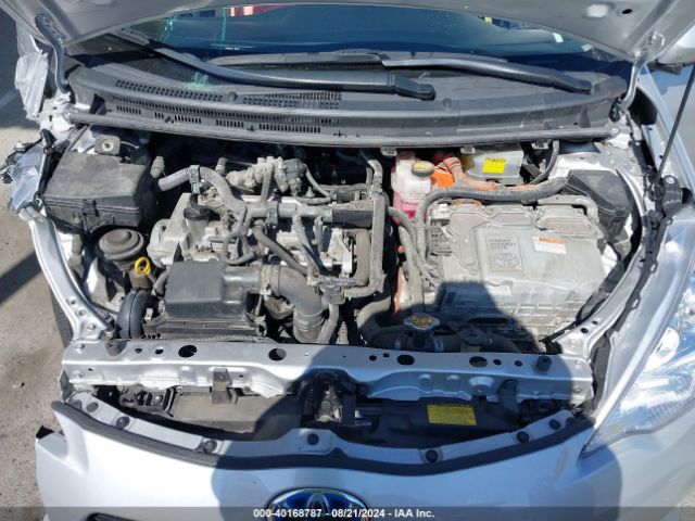 JTDKDTB35E1562015 Toyota Prius C One