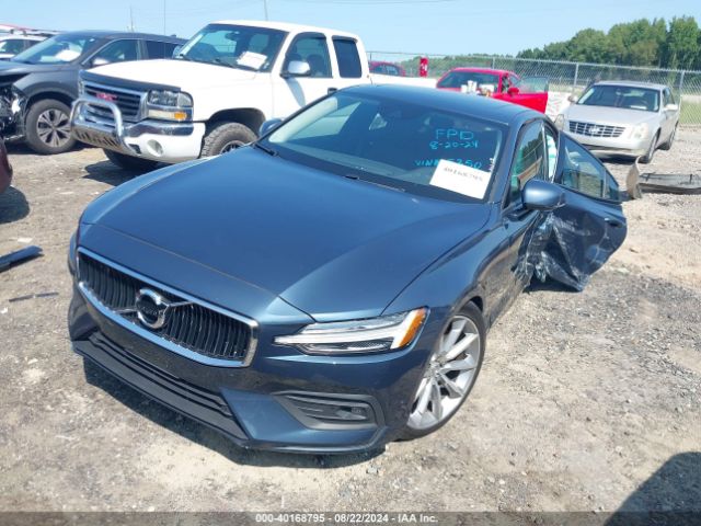 7JRA22TK8MG095350 Volvo S60 T6 Momentum