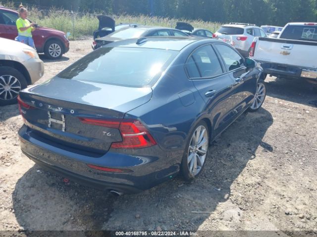 7JRA22TK8MG095350 Volvo S60 T6 Momentum
