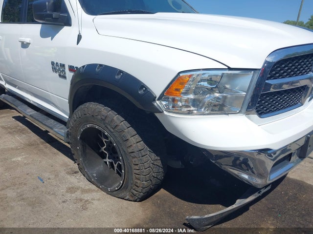 1C6RR7TT9KS575725 RAM 1500 Classic Slt  4x4 6'4 Box