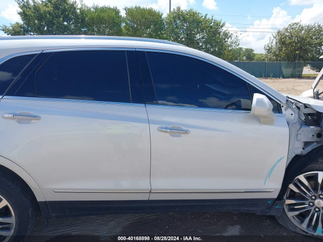 1GYKNFRS3JZ110761 Cadillac Xt5 Premium Luxury