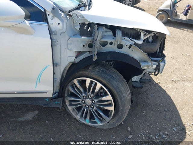 1GYKNFRS3JZ110761 Cadillac Xt5 Premium Luxury