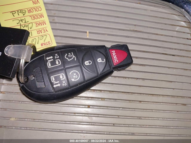 2C4RC1CG1ER107472 Chrysler Town & Country Touring-l