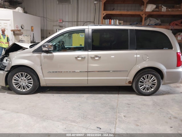 2C4RC1CG1ER107472 Chrysler Town & Country Touring-l