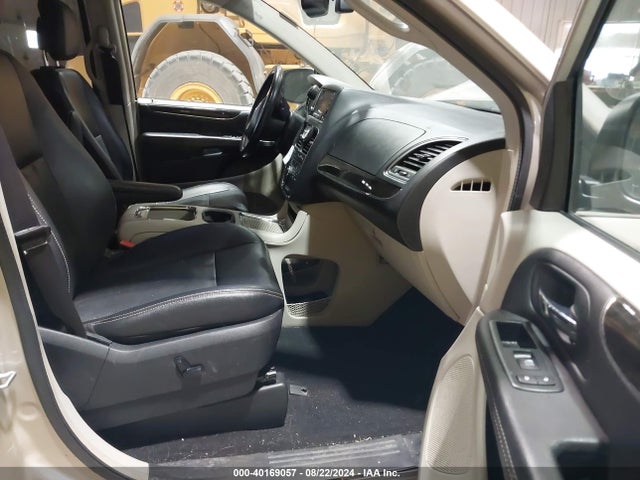 2C4RC1CG1ER107472 Chrysler Town & Country Touring-l
