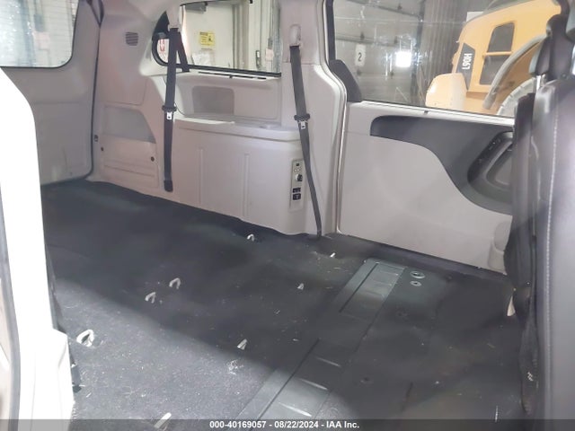 2C4RC1CG1ER107472 Chrysler Town & Country Touring-l