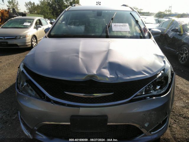 2C4RC1EG9JR236258 Chrysler Pacifica Touring L Plus