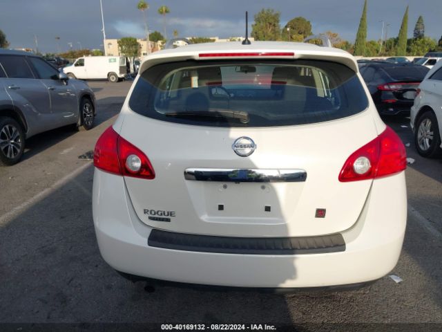 JN8AS5MT1EW604262 Nissan Rogue Select S