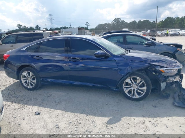 Honda ACCORD LX 2018 1HGCV1F10JA020699 Image 13